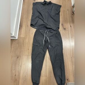 Figs Women’s Scrub Set Graphite Grey